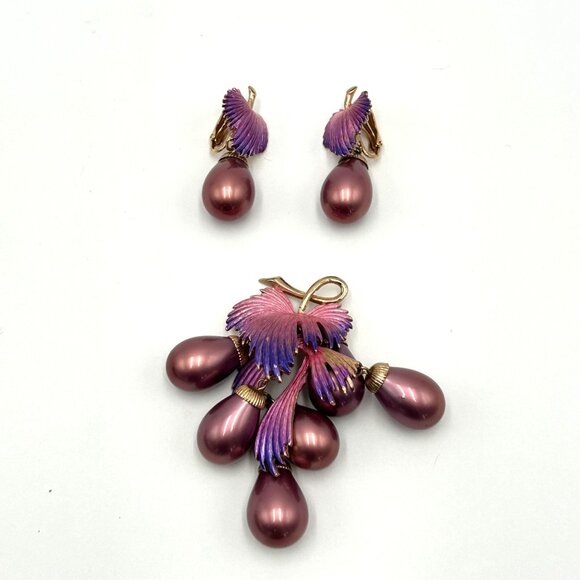 VTG Grape Cluster Brooch & Clip-On Earrings SET I Purple & Gold Enamel Granny - Picture 6 of 9